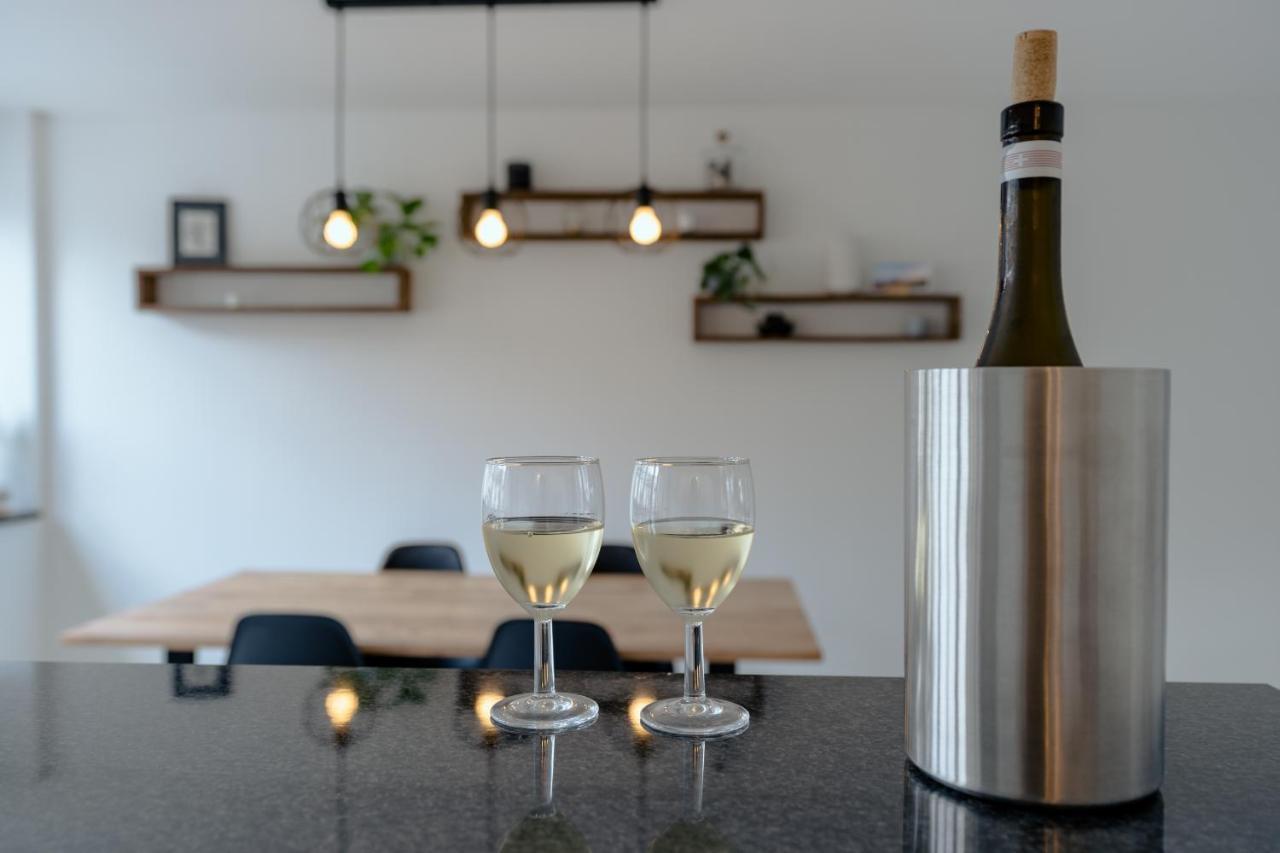 Apartment In The City Center With Free Parking Биль Экстерьер фото